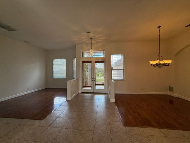 Foto del edificio - 4 Bedroom 3 Bath Single Family Home Laurel...