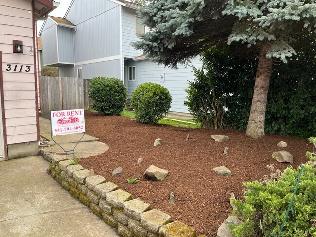 Foto del edificio - *Move In Special, Half off Rent! (See ad for details)*3 Bedroom Home!