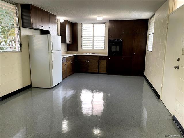 Building Photo - 552 Lauiki St