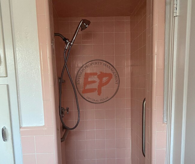 Foto del edificio - 1325 N 62nd St