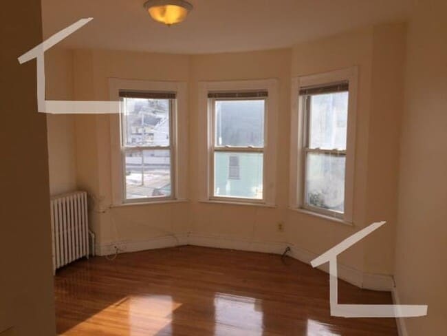 Building Photo - Check out this 4 bed in Brighton