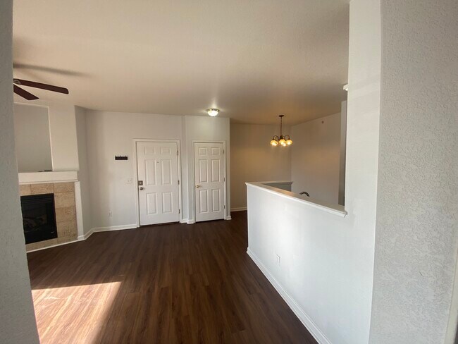 Foto del edificio - 4451 S Ammons St