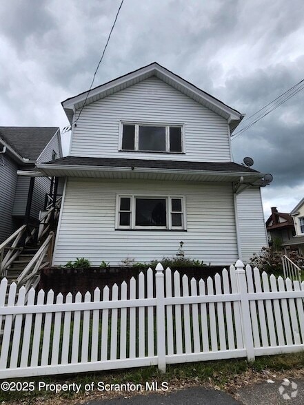Building Photo - 1123 Lafayette St