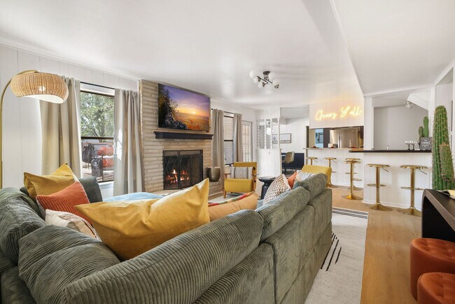 Building Photo - 16707 Turkey Point St