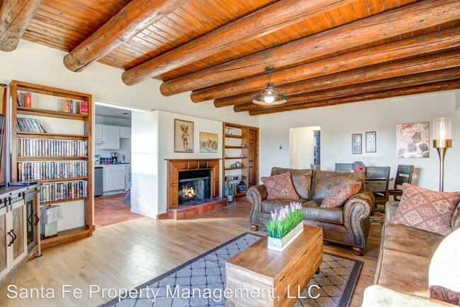 Building Photo - 2 br, 1 bath House - 18 Mimosa Road Unit B