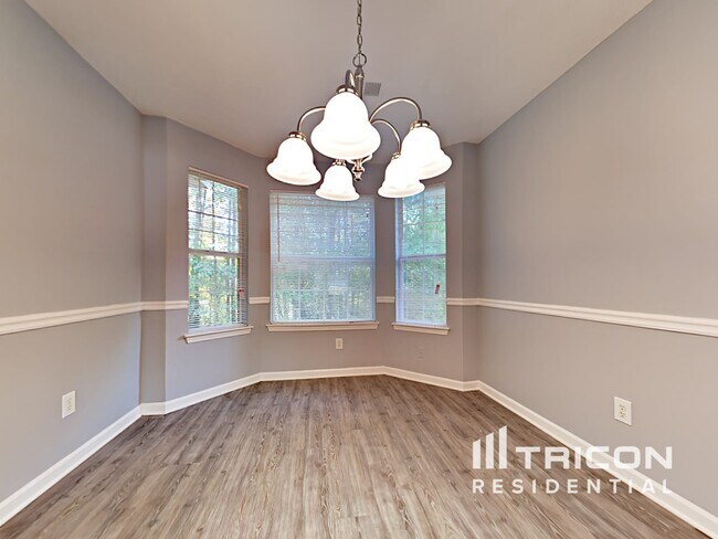 Building Photo - 105 Titan Road Stockbridge GA