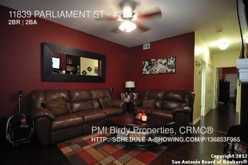 Foto del edificio - 11839 Parliament St