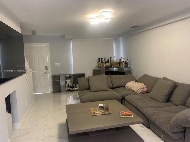 Foto del edificio - 2913 Belmont Ln