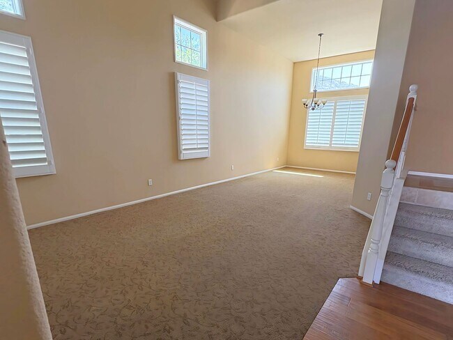 Building Photo - Beautiful Moreno Valley Home