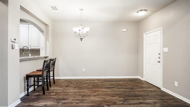 Foto del edificio - 3213 Carlisle St