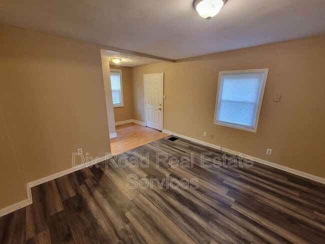 Building Photo - 1618 Sheridan Ave