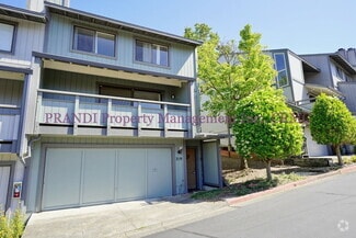 Building Photo - 319 Sylvia Way