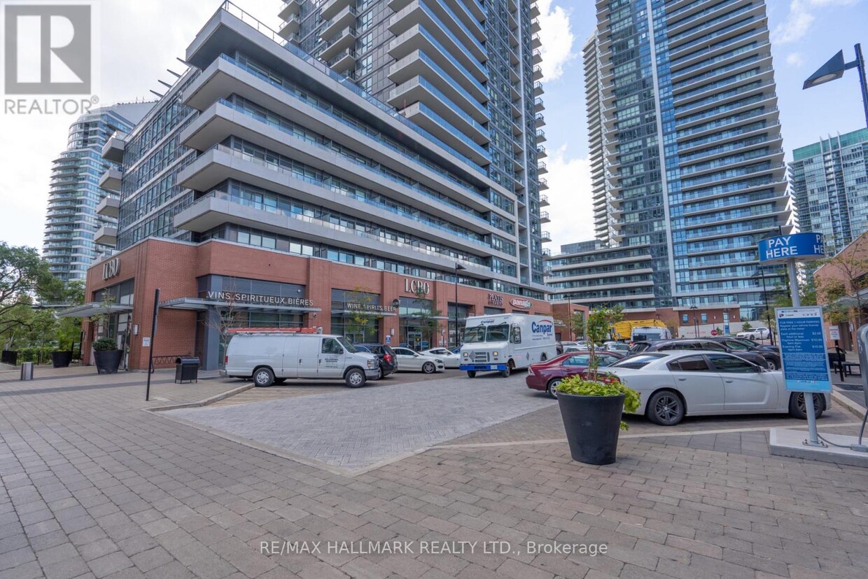 Photo principale - 2200-2200 Lake Shore Blvd W