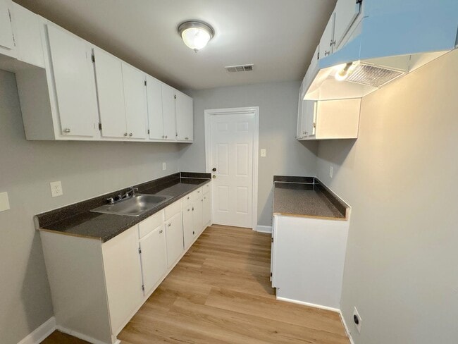 Photo - 1741 Edward Ave Apartment