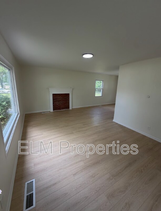Foto del edificio - 7406 Smithfield Ave
