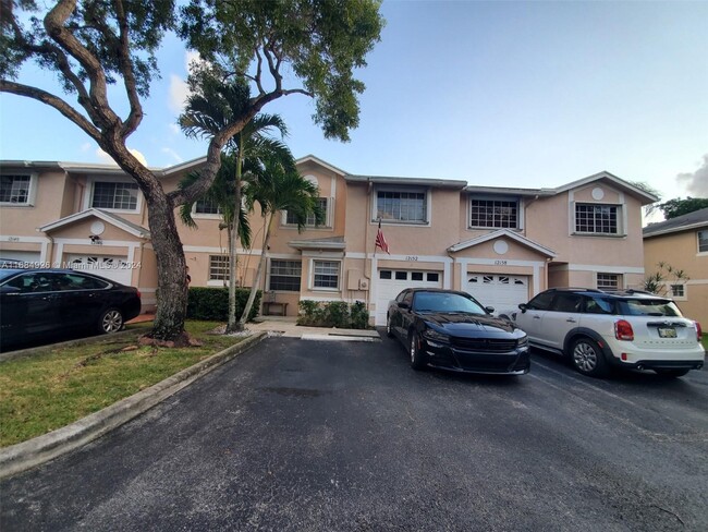 Foto del edificio - 12152 SW 49th Ct