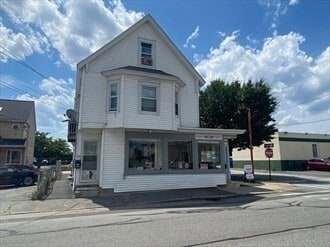 Foto principal - 694 Lakeview Ave