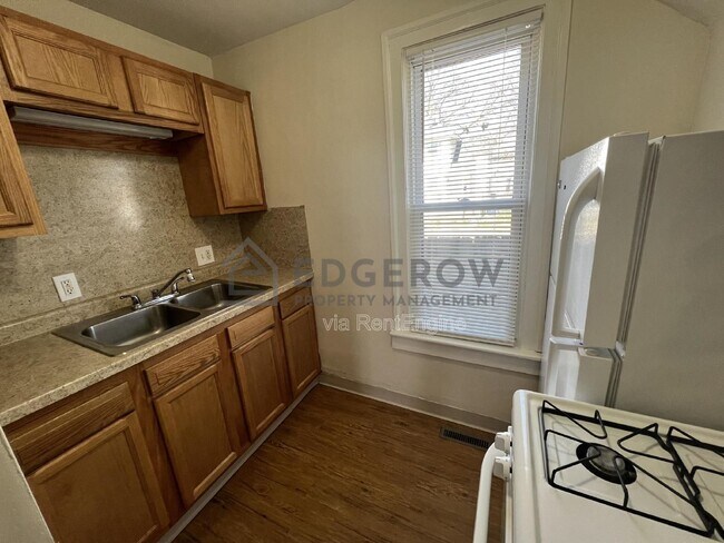 Foto del edificio - 1220 Hamilton Ave NW