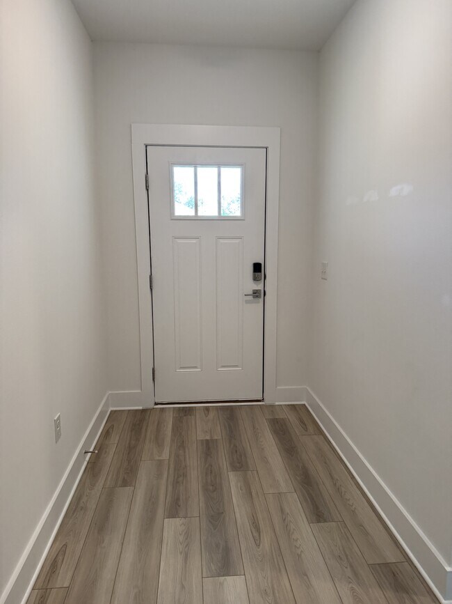 Foto del edificio - 210 Lyla Ln