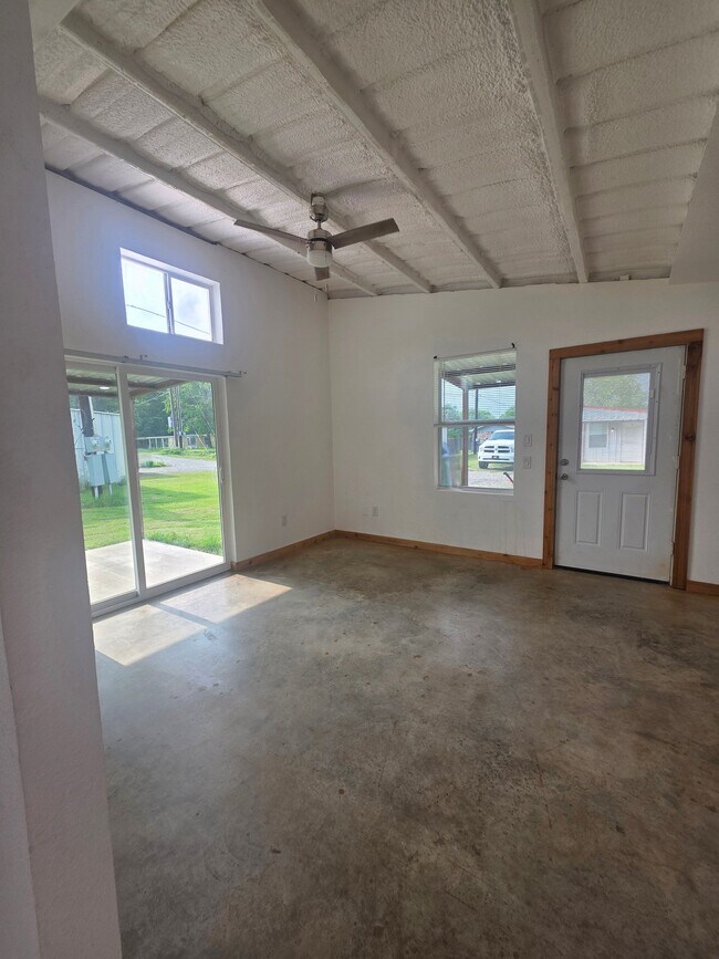 Building Photo - 2839 Willafa Woods Rd