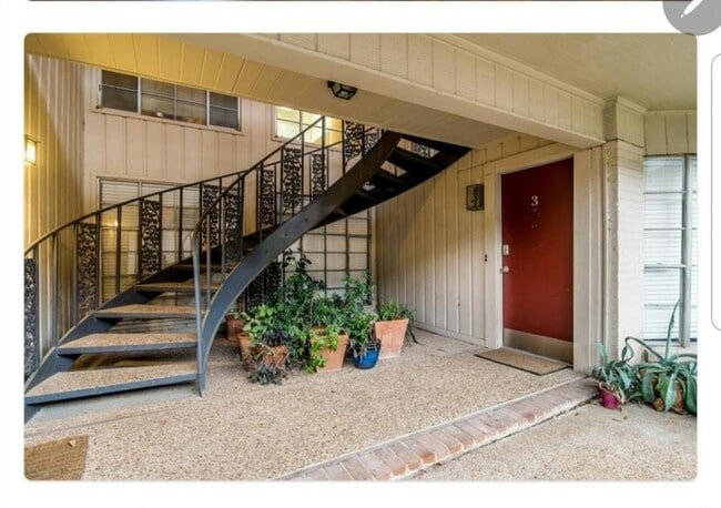 Building Photo - 2575 Marilee Ln