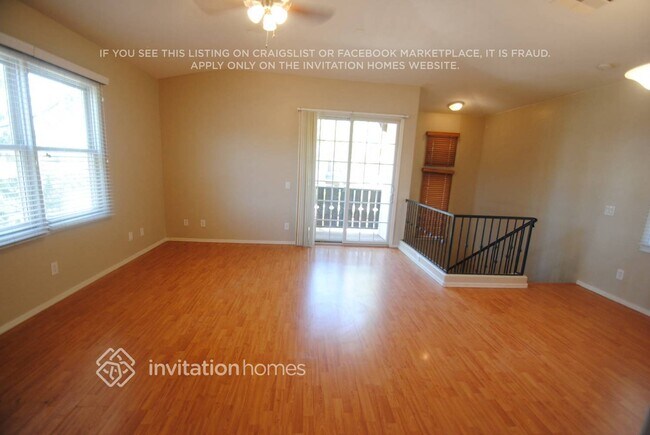 Foto del edificio - 2119 E Huntington Dr