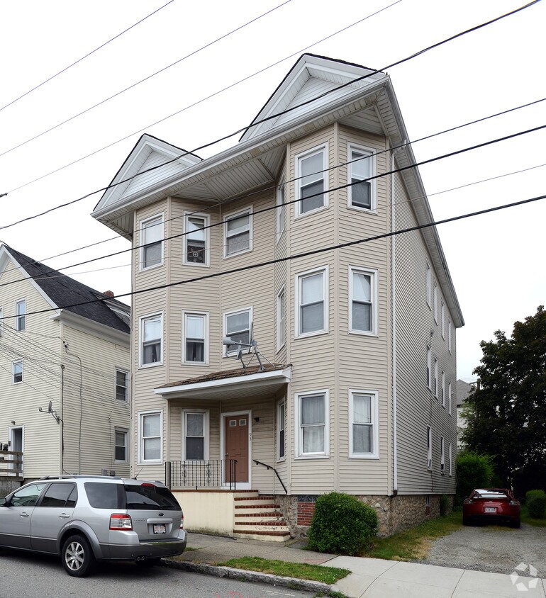 Primary Photo - 93 Hathaway St