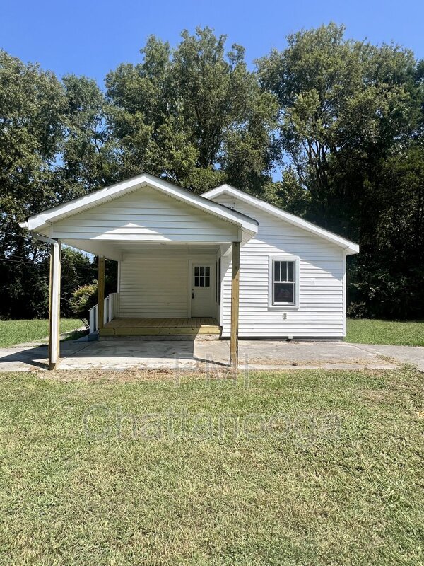 Building Photo - 121 Three Notch Rd