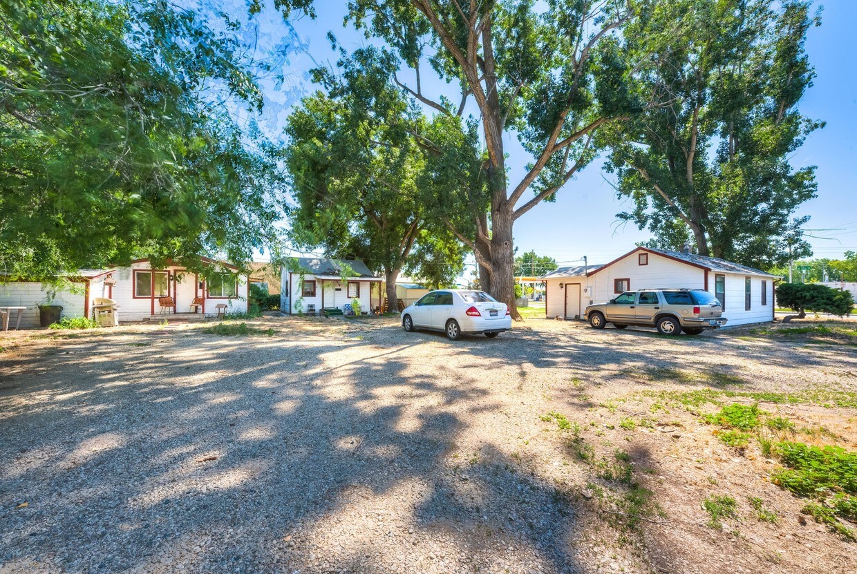 Primary Photo - The Bella Cottages
