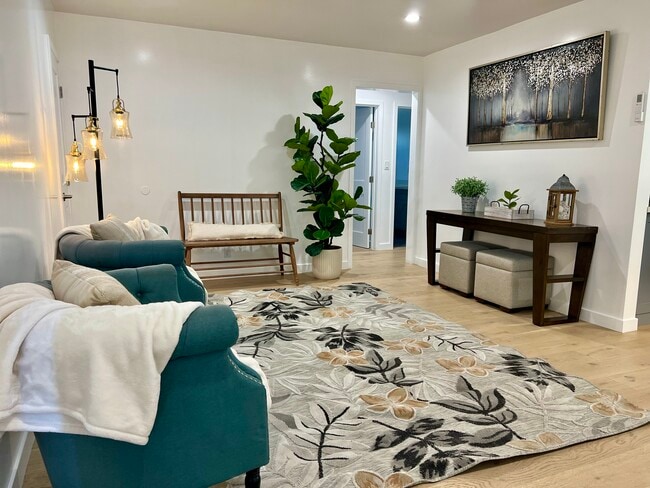 Building Photo - 1828 10th St