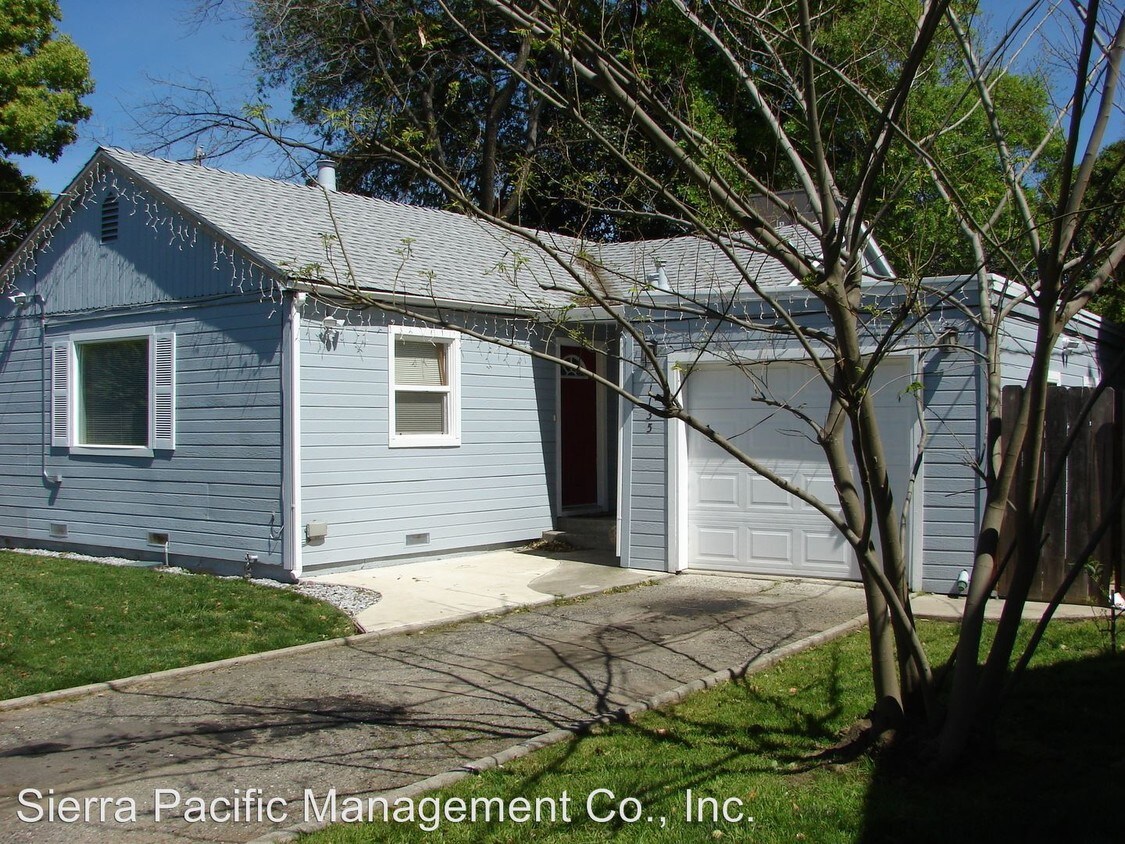 Primary Photo - 1123-1135 Plumas St