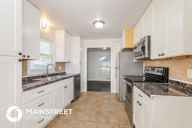 Building Photo - 7809 E 127 Terrace