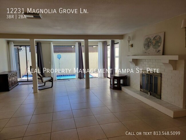 Foto del edificio - 12231 Magnolia Grove Ln