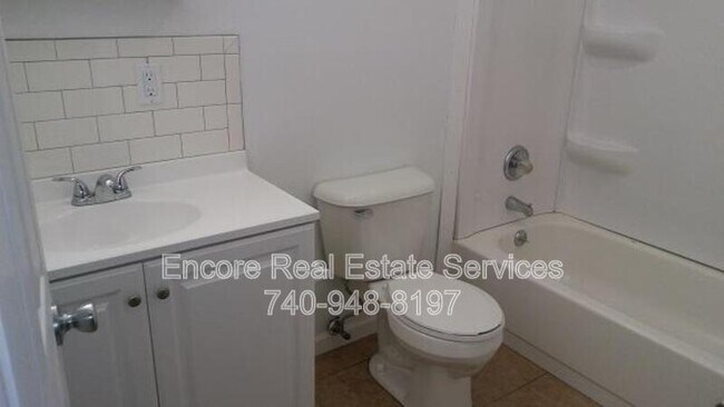 Foto del edificio - 1119 Hollander St