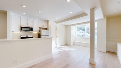 Building Photo - 4744 Balboa St