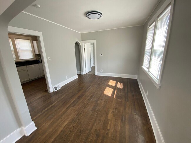Foto del edificio - 2 Bedroom House for Rent