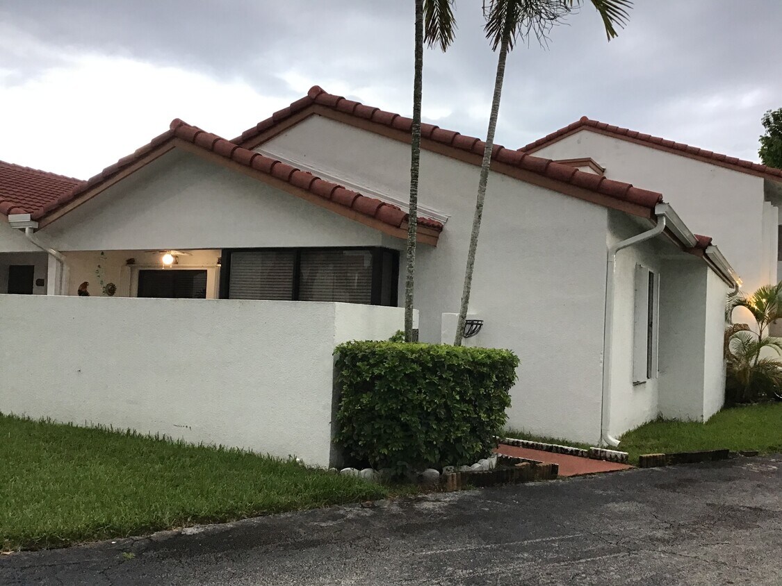 Primary Photo - 7515 SW 153rd Ct