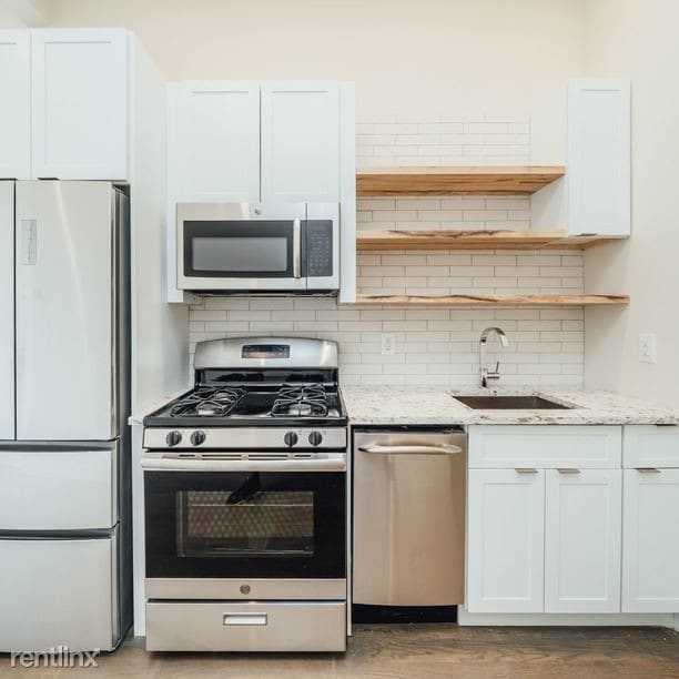 Building Photo - 3 br, 3 bath Apartment - 722 Hart St Unit 3B