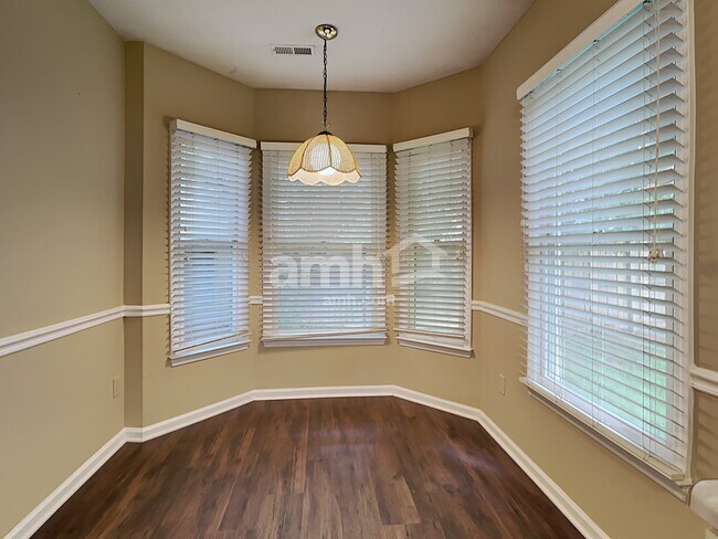 Foto del edificio - 4607 Scarlet Haw Dr