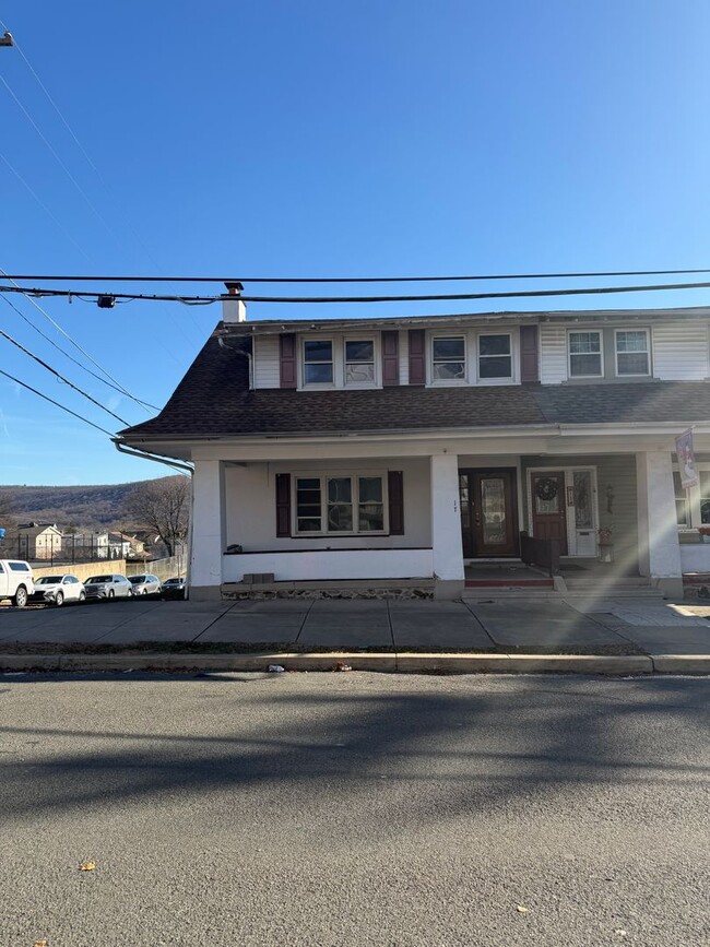 Photo - 17 N 24th St House