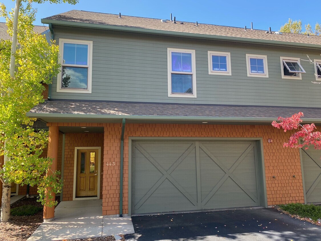 Foto principal - 443 Jody Rd