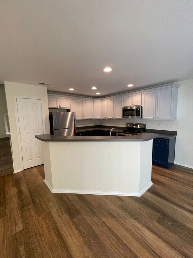 Foto del edificio - 4 BEDROOM IN GODLEY PARK- POOLER