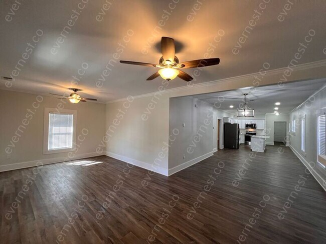 Foto del edificio - 869 Maury St