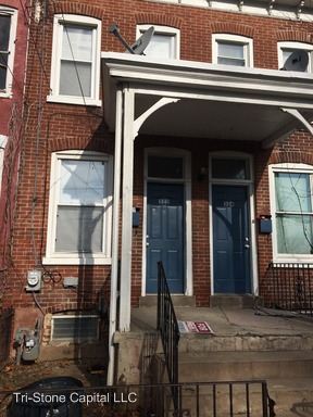 Foto principal - 324 E 11th St