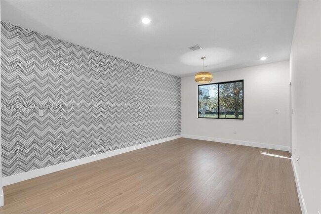 Foto del edificio - 8363 NW 41st St