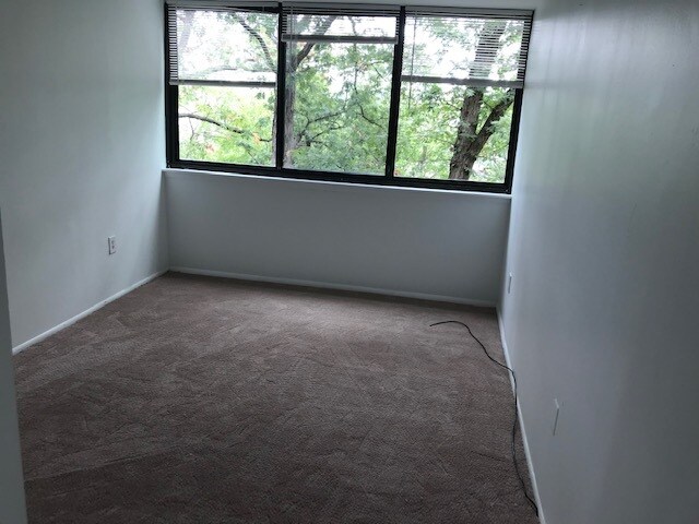 Building Photo - 8 S Van Dorn St