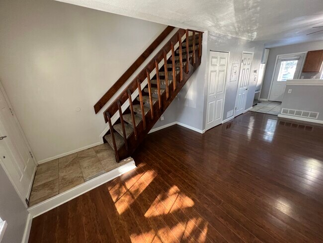 Building Photo - 9684 W Chatfield Ave