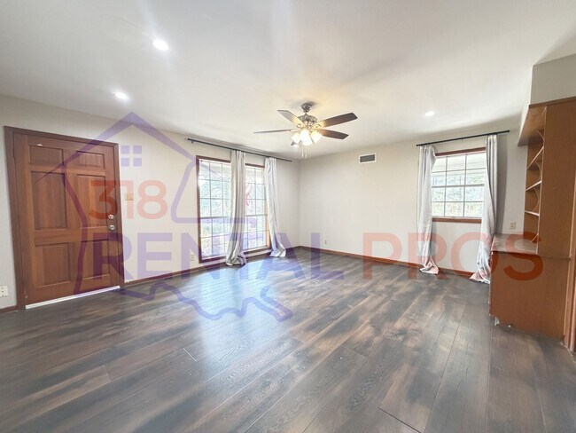 Foto del edificio - Four Bedroom Two Bath Home