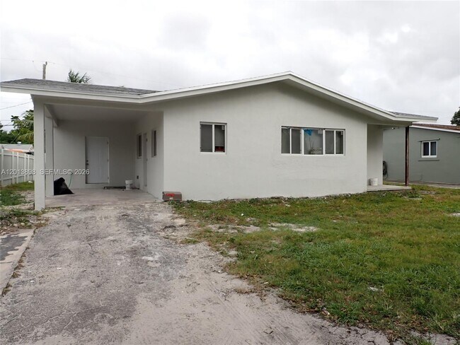 Foto del edificio - 2241 N 62nd Ave