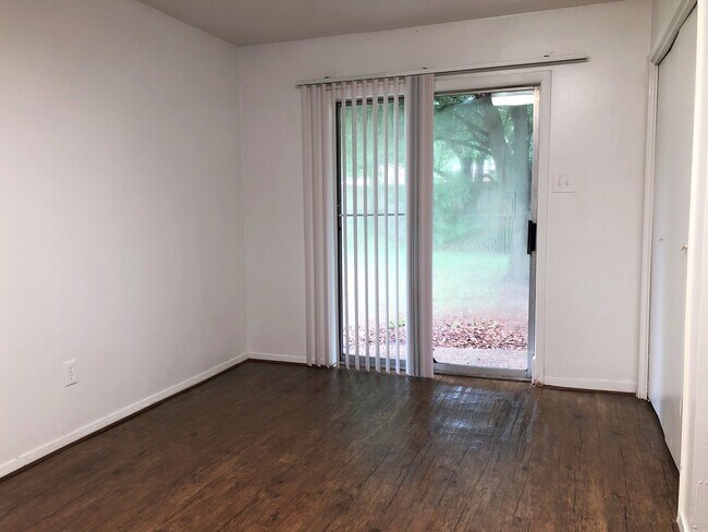 Building Photo - 3612EL